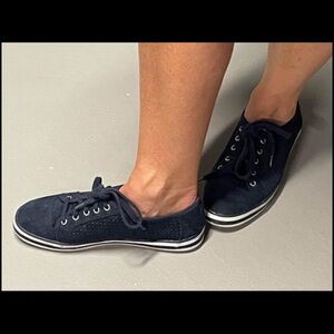 Adrienne Vittadini Navy Sneakers size 7